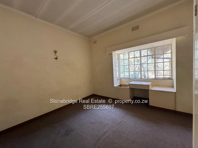 5 Bedroomed House in Burnside For Sale