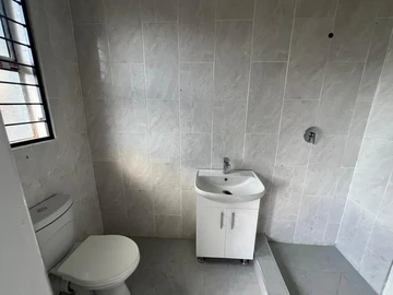 3 Bedroom Garden Flat