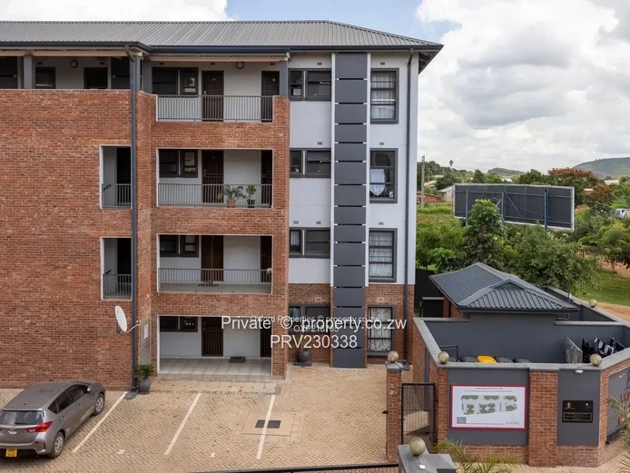 2bed  fitted 1st floor apartment Aspire Height