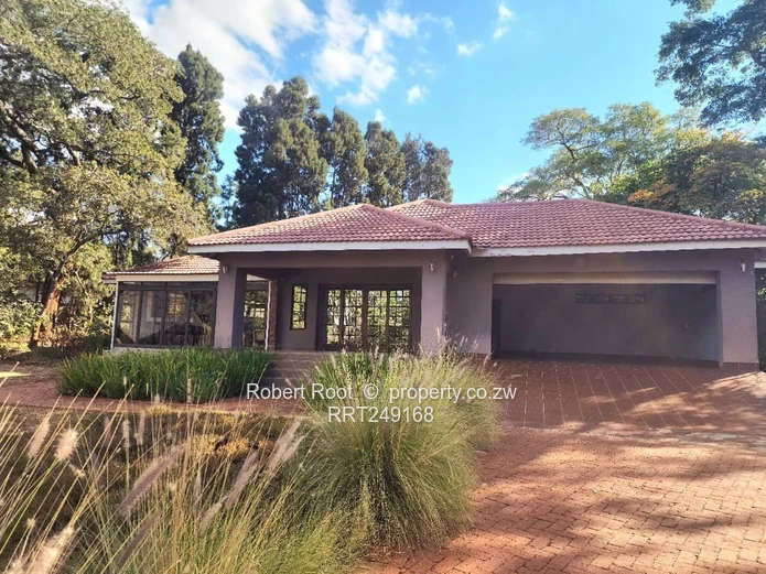 Spacious Family Home with Additional Accommodation For Rent in Chisipite