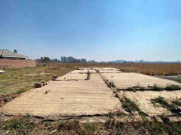 Stands & Residential Land