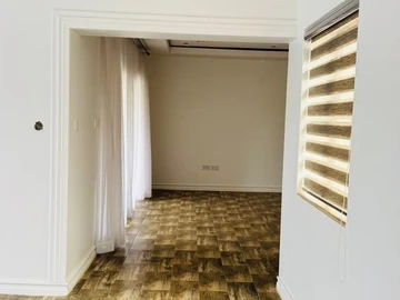 8 Bedroom House