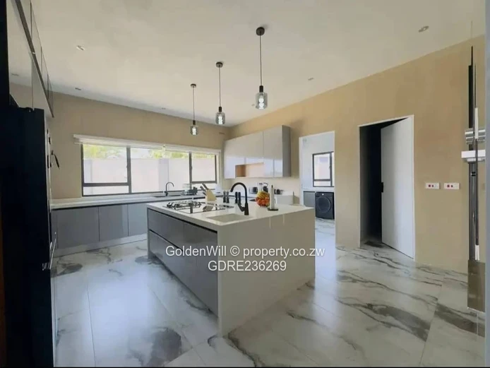 Pomona Luxurious House for Sale 