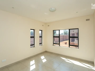 7 Unit Townhouse Complex