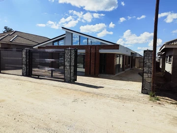 4 Bedroom House