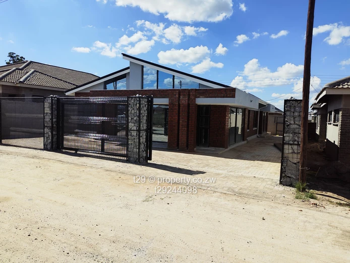 Mabvazuva Estate house for sale