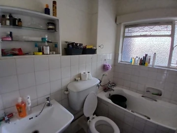 2 Bedroom Garden Flat