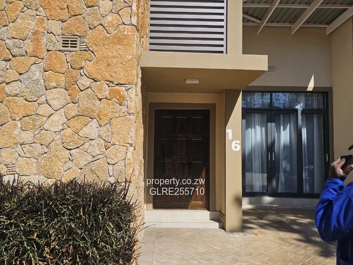 Borrowdale: 3-Bed Stone-Faced Home with Borehole