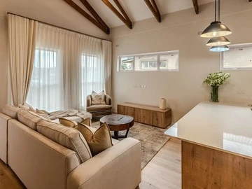 6 Unit Townhouse Complex