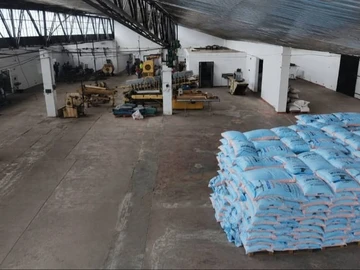 Warehouse & Factory