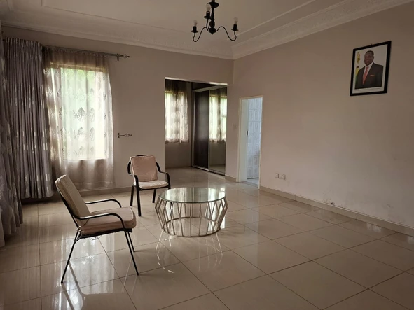 6 Bedroom House
