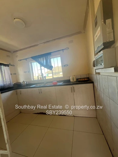 House to let (Sole Mandate)