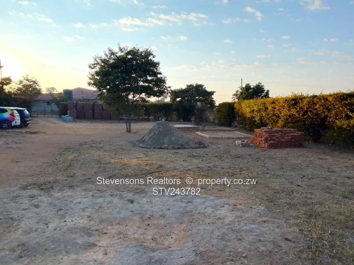 Crowhill 1600 Sq/M Land With Improvements. 