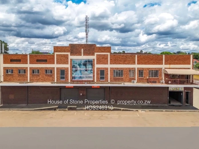 ??Eastlea Commercial Building For Sale
