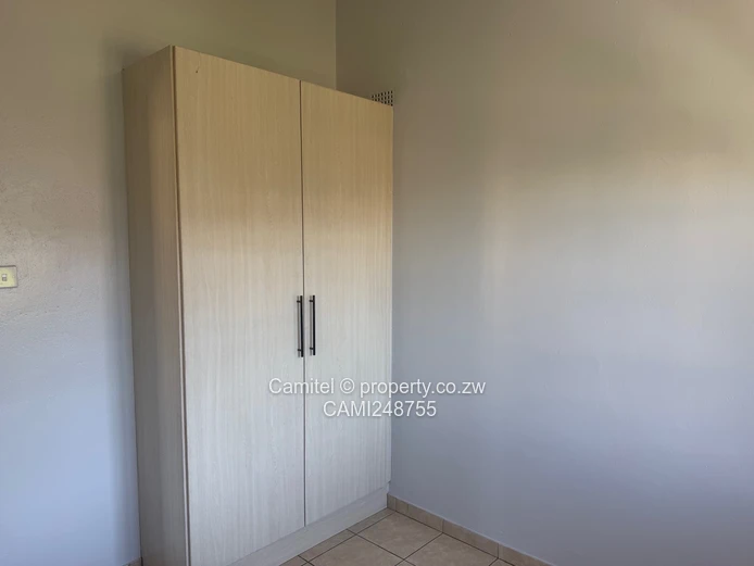 3cluster units on one property measuring 2200sqm with deed and borehole 