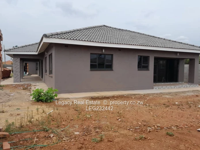 Modern Newly Built Houses for Rent in Glaudina
