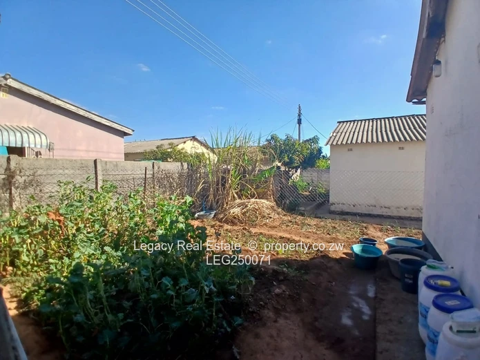 Gated 4-Bed Split-Level Home in Marondera (Sole Mandate)