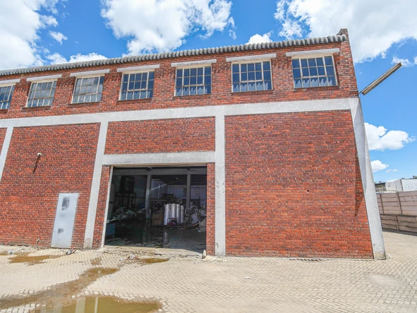 Warehouse & Factory