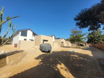4 Bedroom Garden Flat