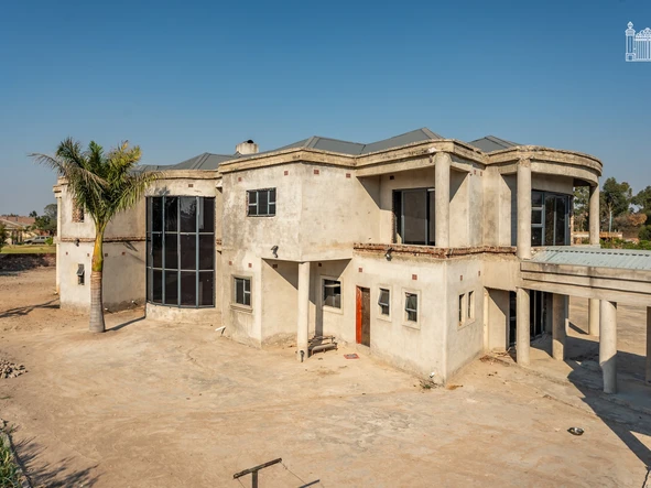 8 Bedroom Townhouse Complex