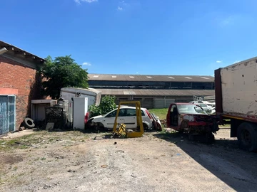 Warehouse & Factory