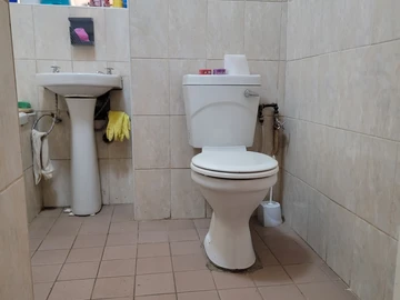 2 Bedroom Flat & Apartment