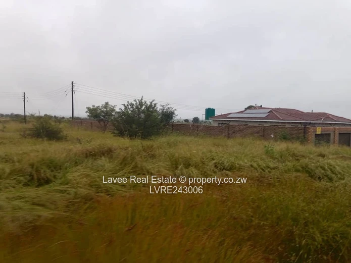 1500m² Corner Stand in Clipsham — Near New Homes (Sole Mandate)