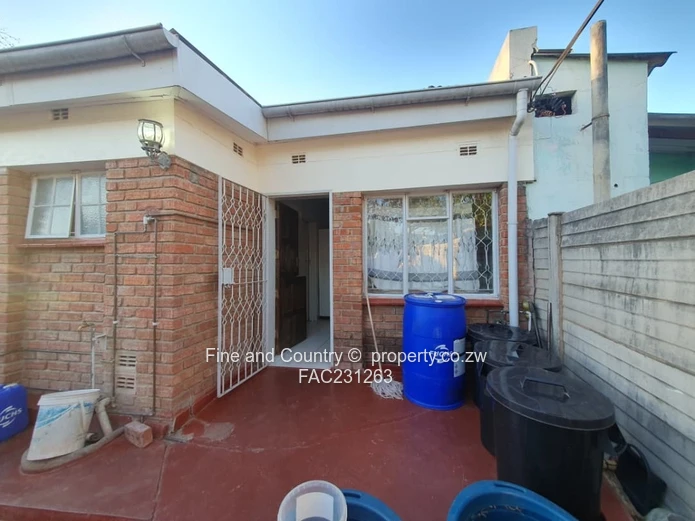 Semi-Detached Lovely House For Sale In Old Luveve