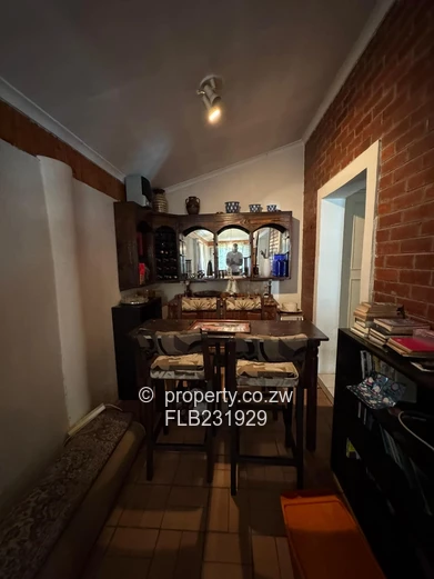 5 bedroomed house with 4 ensuites in Borrowdale Ballantyne Park