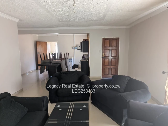 Avonlea, Harare West - 3-Bed Home with Fenced Pool