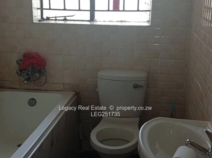 Value-Packed Home With Cottage | Sunway City