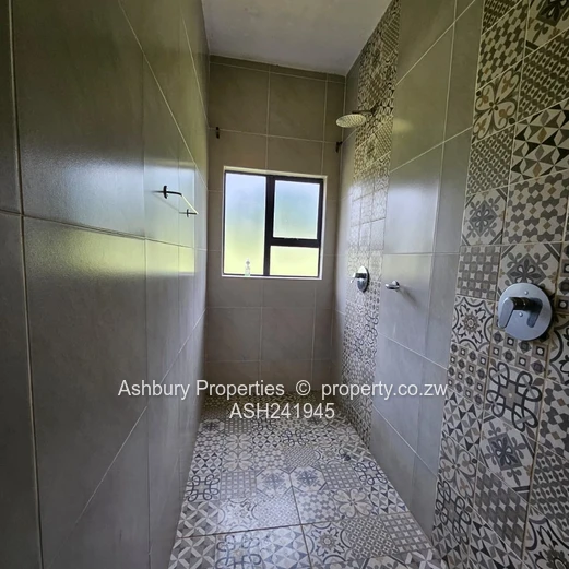 Modern Appealing and spaciously finished tasteful home