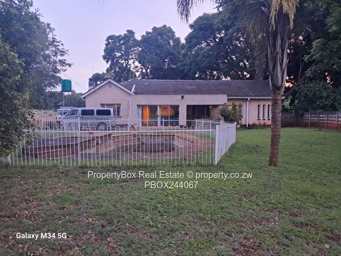 Greendale Near Kamfinsa Shops House For Sale!