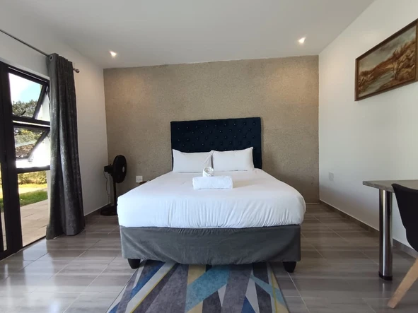 Hotel & Lodge