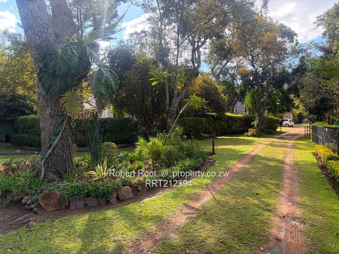 Lakeside Oasis – Ideal Family Home (Sole Mandate)
