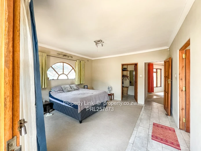 Prime Location Home - 2 Boreholes, 2 Pools & 2-Bed Cottage!