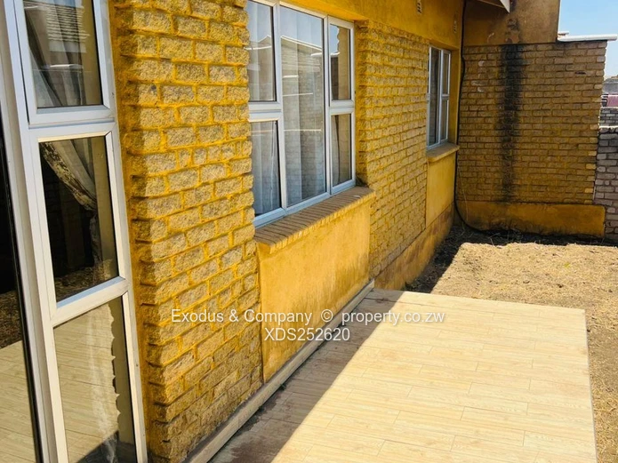 Flat to Let