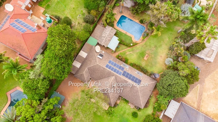 Timeless Family Home On 1 Acre With Borehole (Sole Mandate)