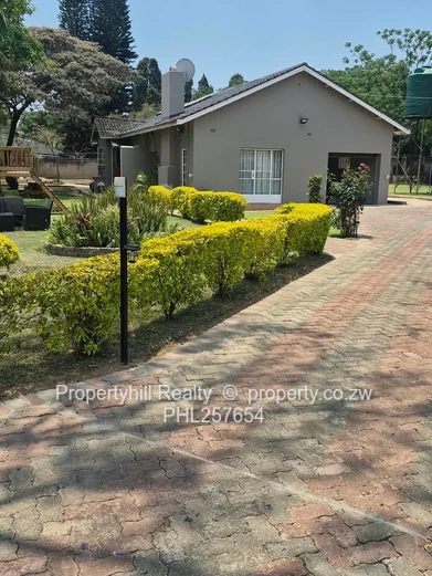 Greendale 3 bedroomed house & 2 bedroomed Cottage (Sole Mandate)