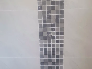 2 Bedroom Flat & Apartment