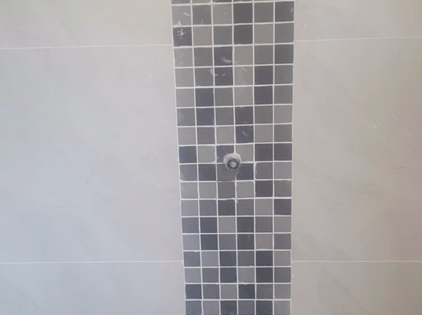 2 Bedroom Flat & Apartment