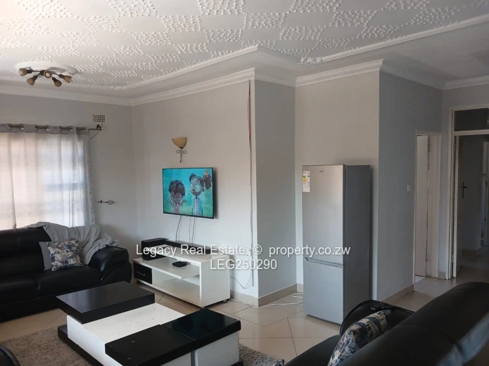 Madokero 3-Bed Brick Home - Borehole & Bright Lounge