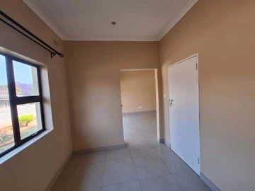 3 Bedroom Garden Flat