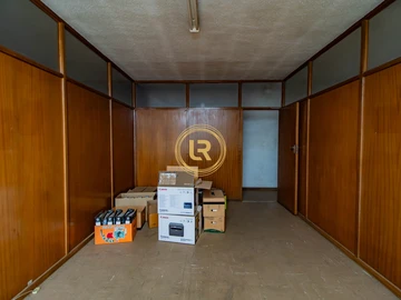 Warehouse & Factory
