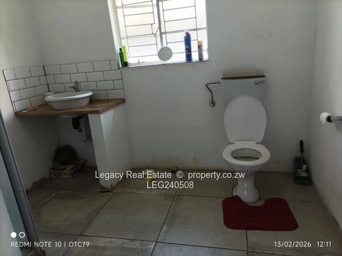 Luxury Avondale Property With Solar Backup And Entertainment Area