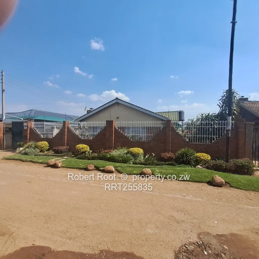 Close to Madokero Mall (Sole Mandate)