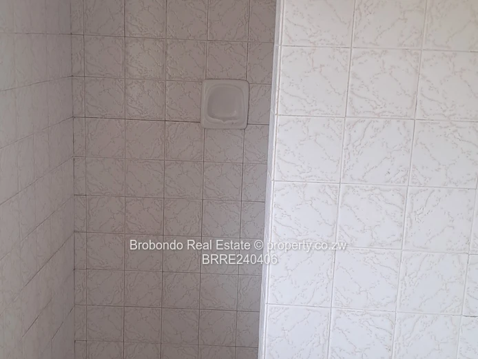 Sunridge House with Harare Drive Frontage for rent!