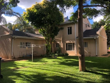 6 Bedroom House