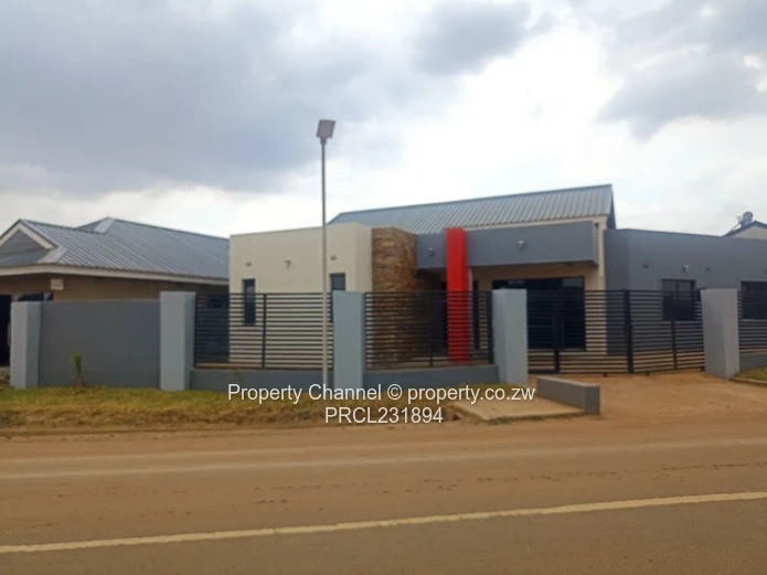 3 Bed House in Rainham