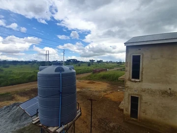 4 Bedroom Flat & Apartment